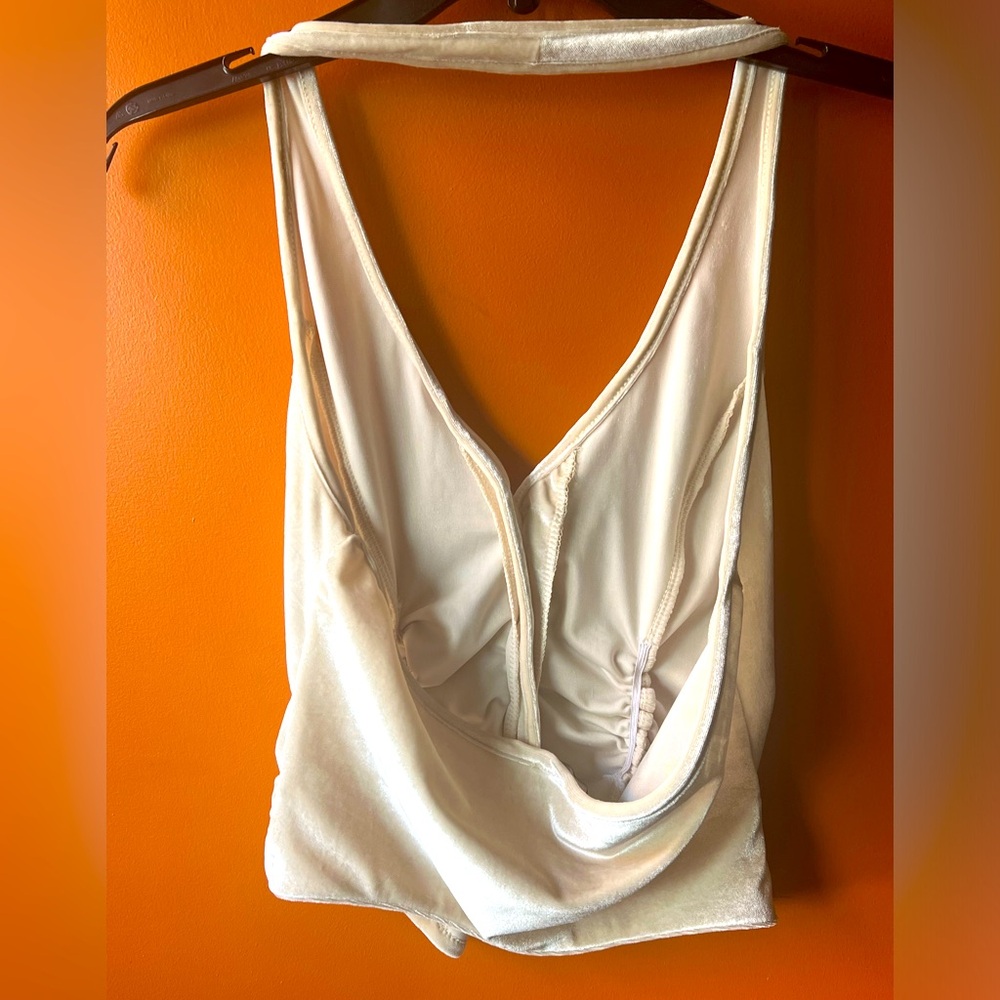 Halter top - Picture 3 of 3